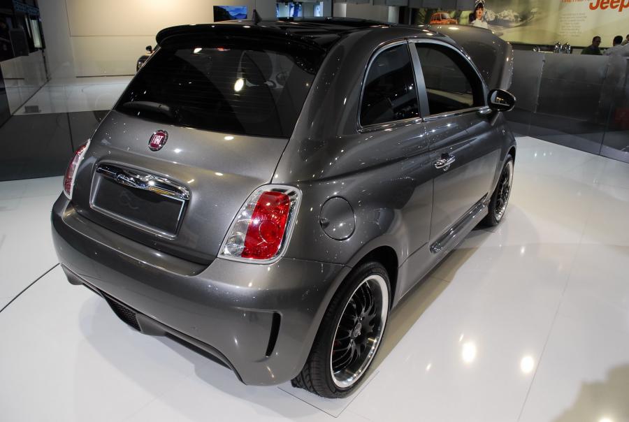  Fiat 500 BEV 2010 года  (фото 13 из 26)